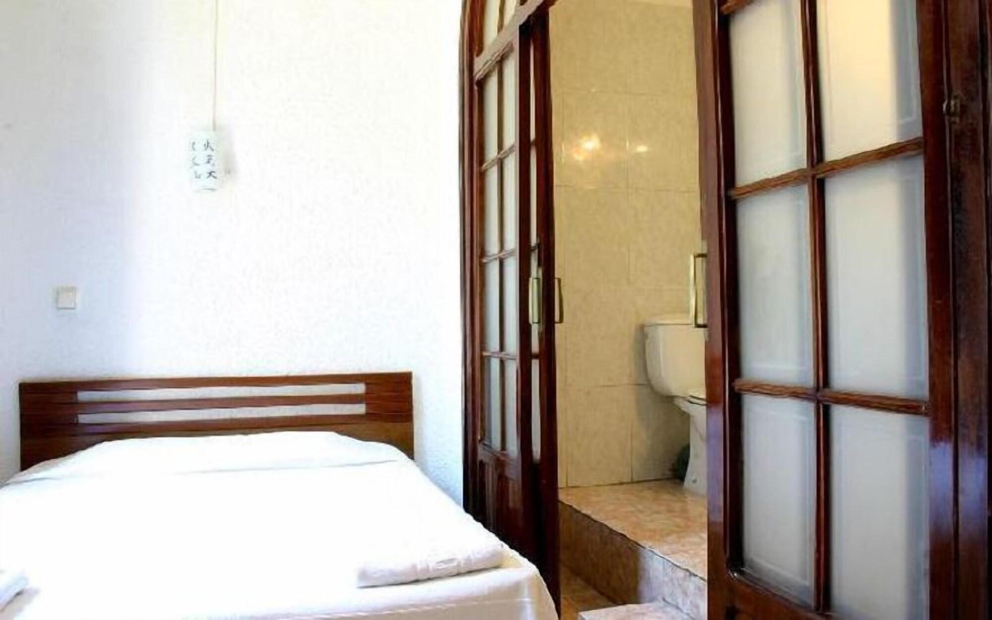 Hostal Eden Βαρκελώνη Εξωτερικό φωτογραφία