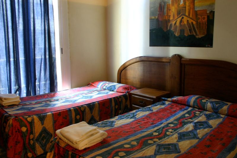 Hostal Eden Βαρκελώνη Εξωτερικό φωτογραφία