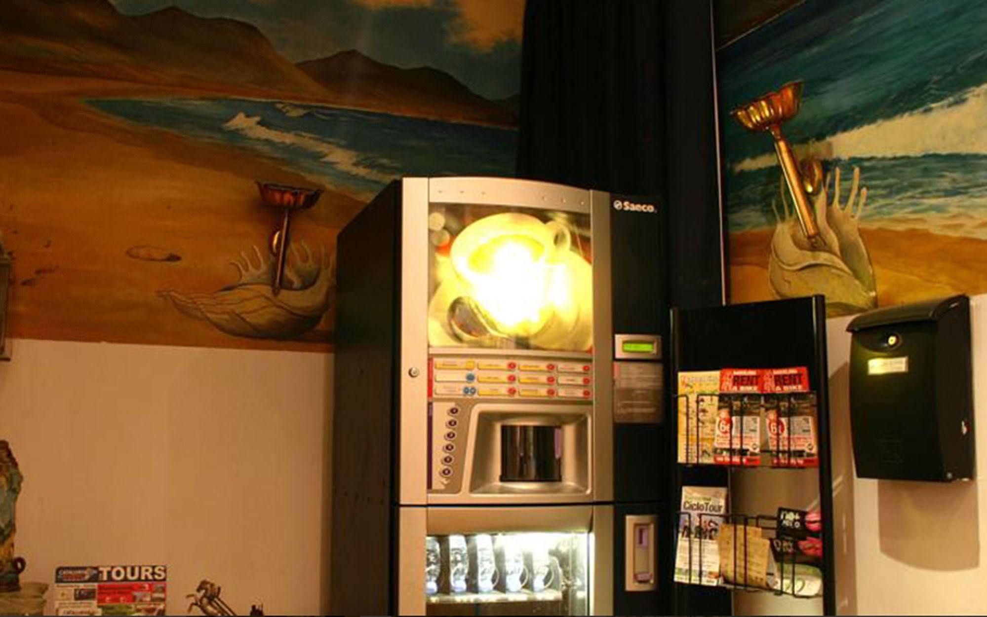 Hostal Eden Βαρκελώνη Εξωτερικό φωτογραφία