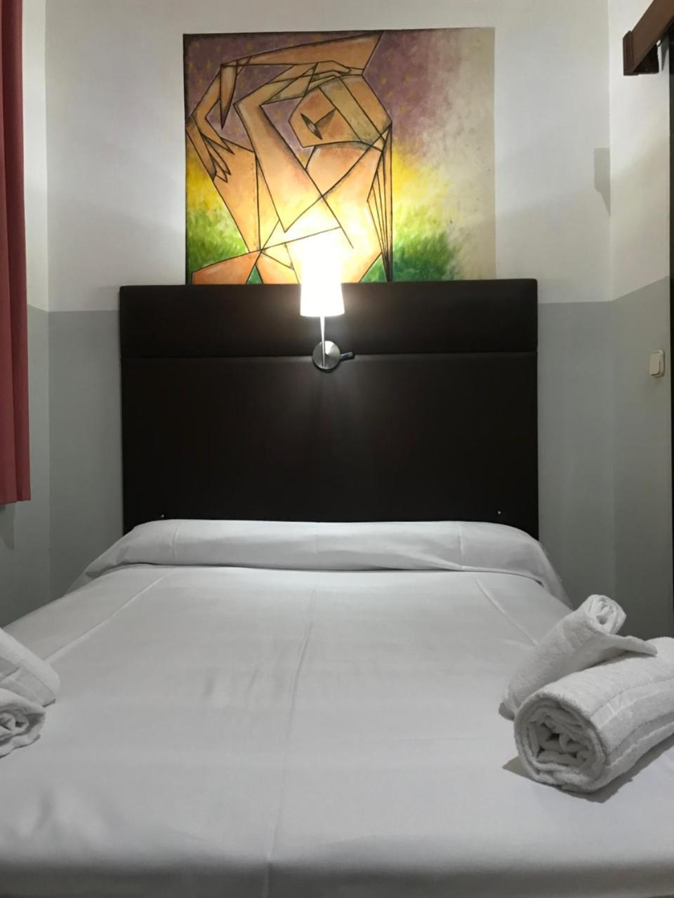 Hostal Eden Βαρκελώνη Εξωτερικό φωτογραφία