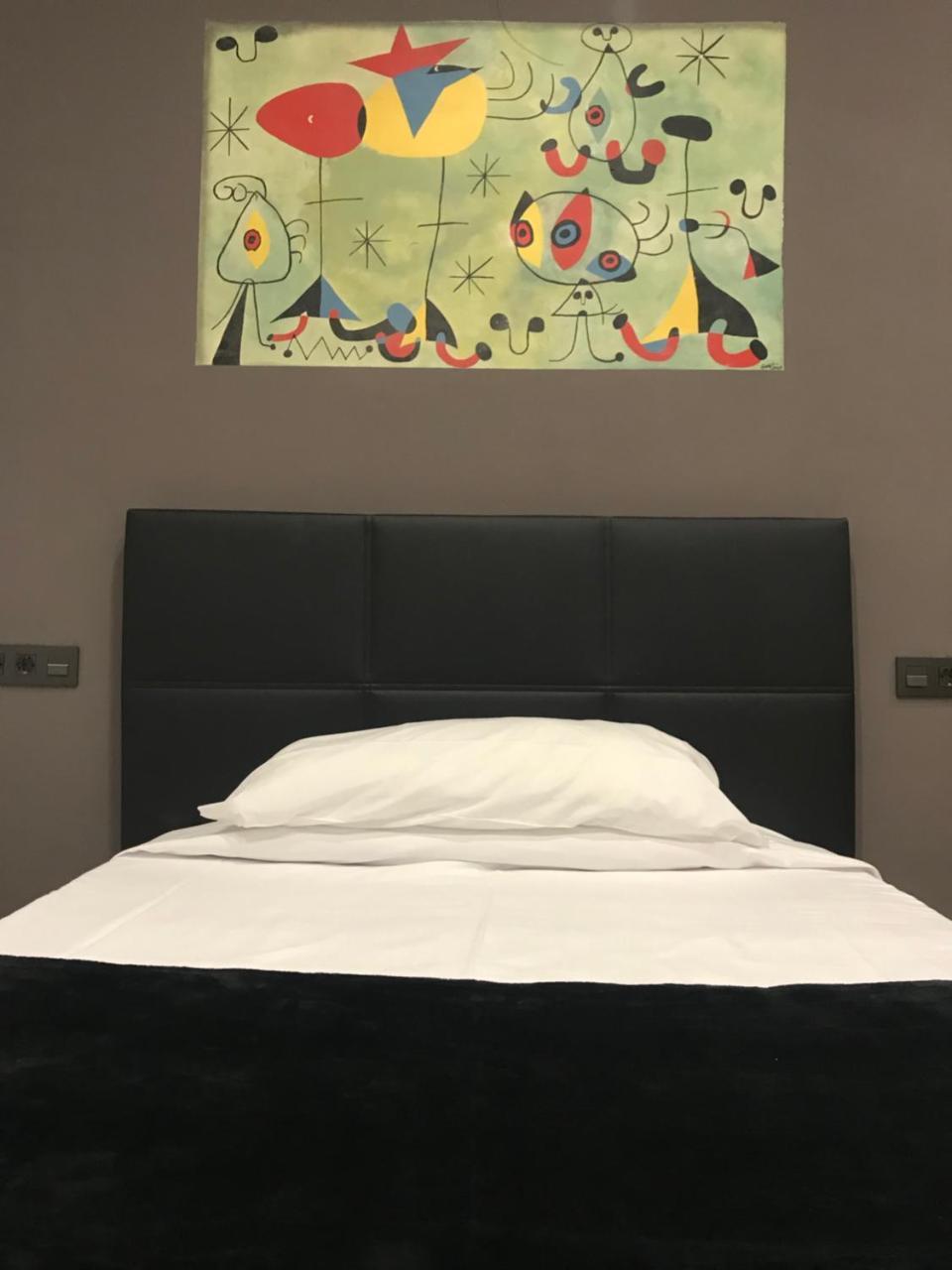 Hostal Eden Βαρκελώνη Εξωτερικό φωτογραφία