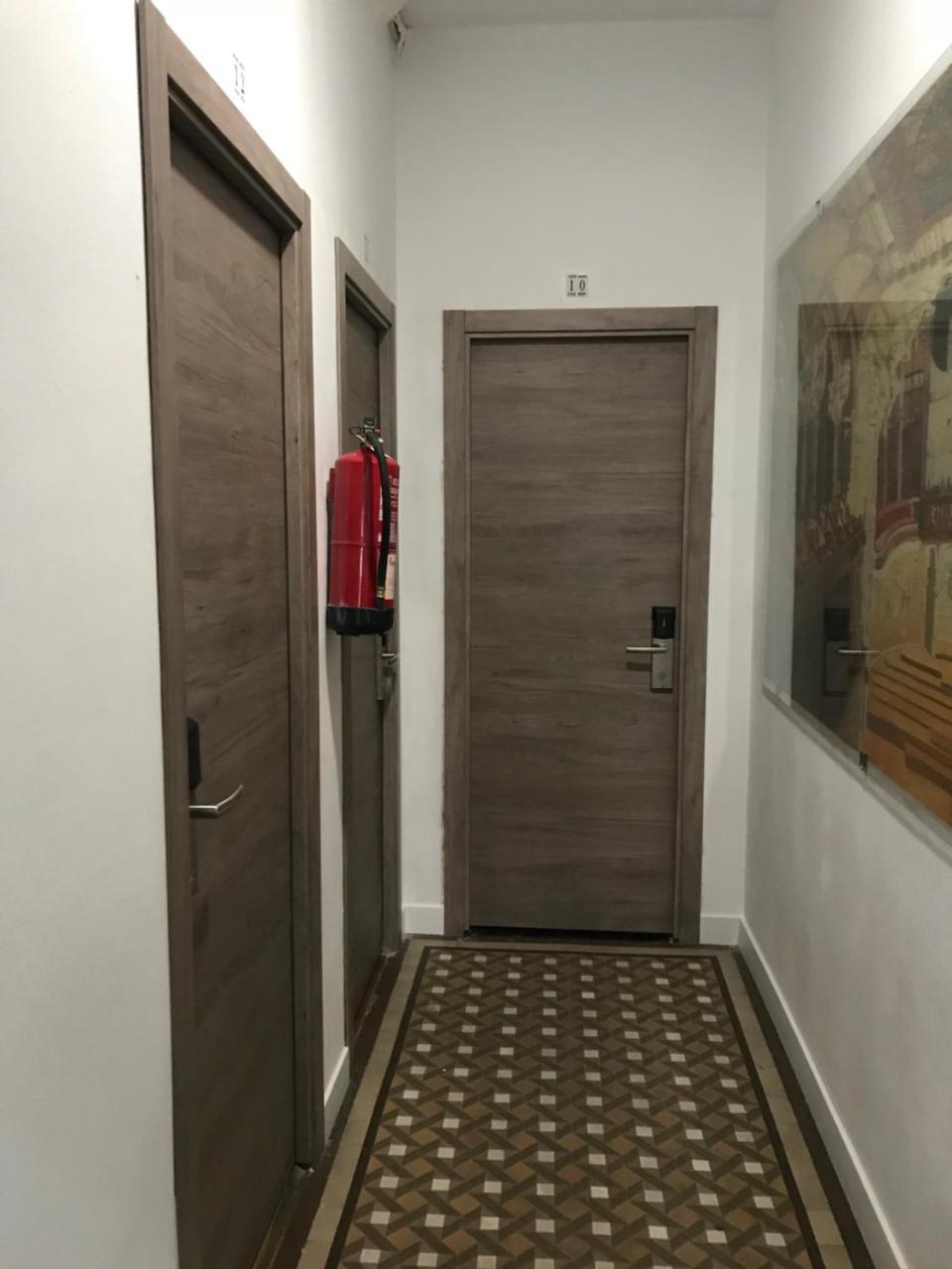 Hostal Eden Βαρκελώνη Εξωτερικό φωτογραφία